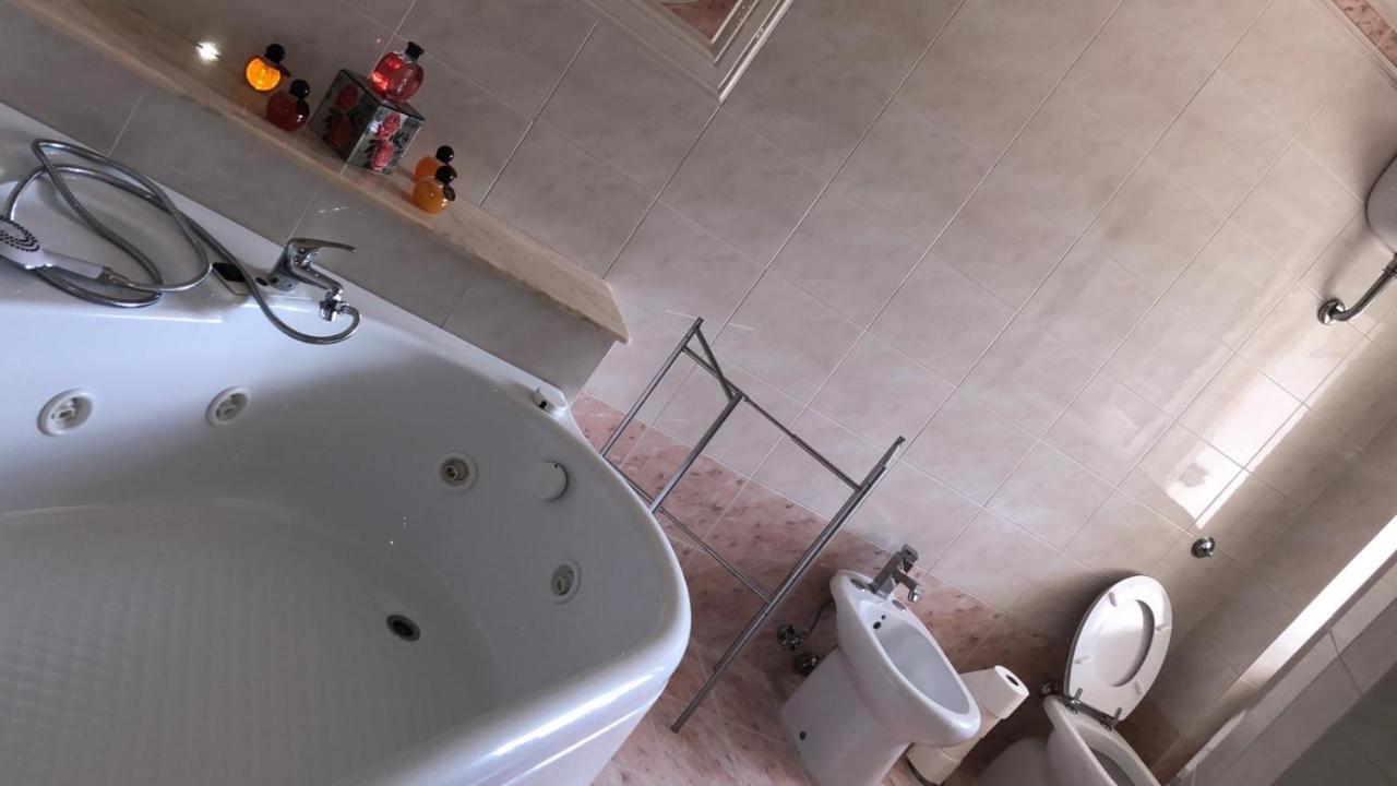 Rosy House Bed & Breakfast สกาเลอา ภายนอก รูปภาพ