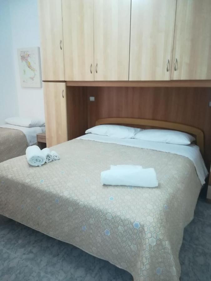 Rosy House Bed & Breakfast สกาเลอา ภายนอก รูปภาพ
