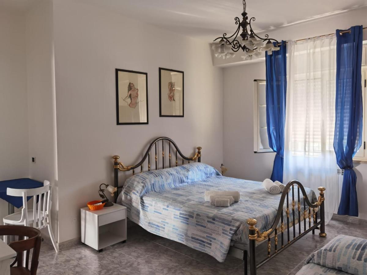 Rosy House Bed & Breakfast สกาเลอา ภายนอก รูปภาพ