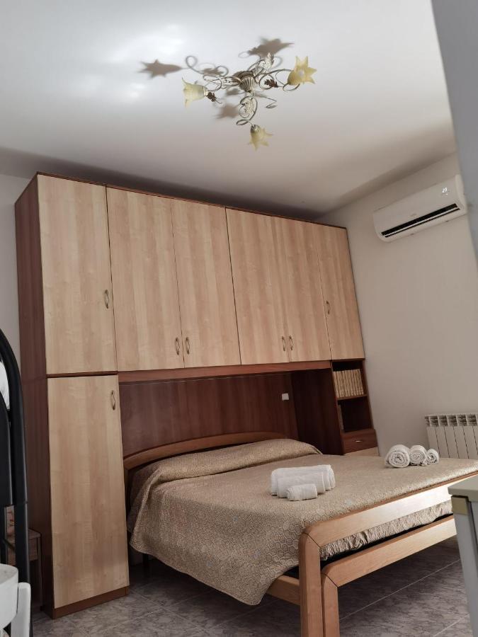 Rosy House Bed & Breakfast สกาเลอา ภายนอก รูปภาพ